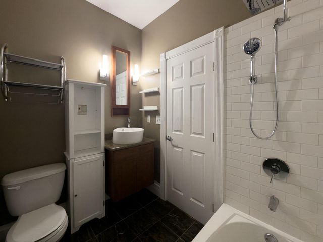 11 W 1st Avenue, B, Columbus, OH 43201