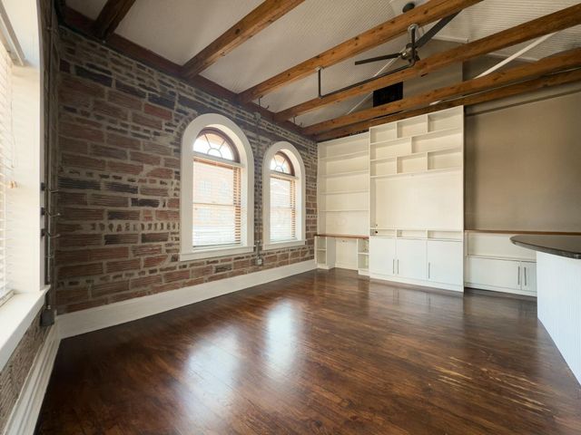 11 W 1st Avenue, B, Columbus, OH 43201