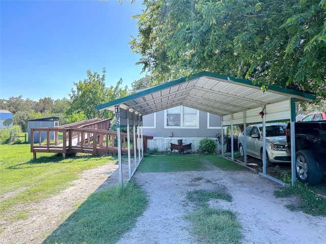 105 Singleton DR, Spicewood, TX 78669