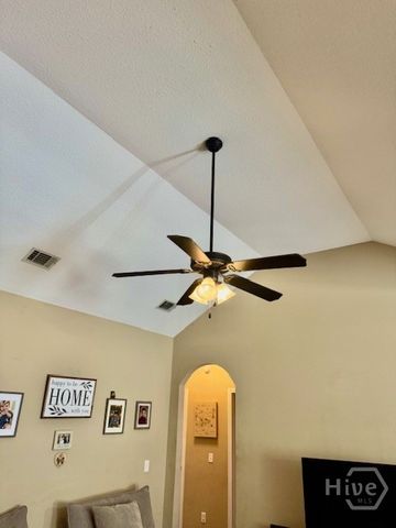 273 Owens Street NE, Ludowici, GA 31316