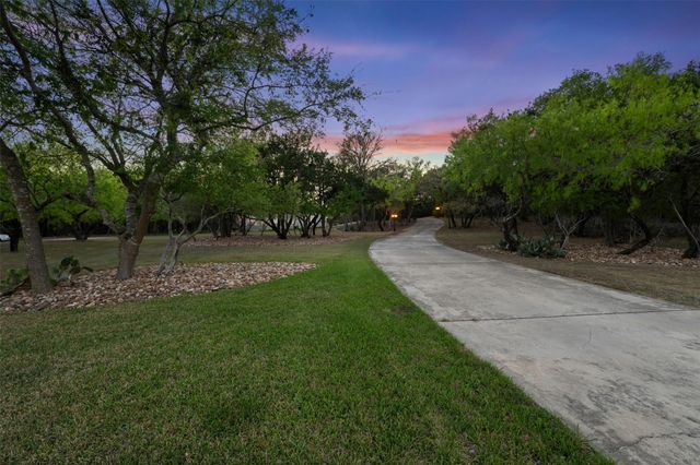 181 Whitney RUN, Buda, TX 78610