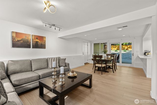 9014 171st Avenue NE, Redmond, WA 98052