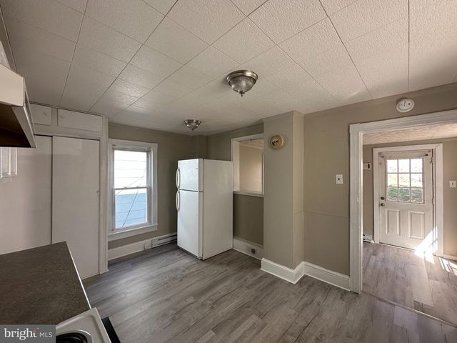 712 W KING ST, Martinsburg, WV 25401
