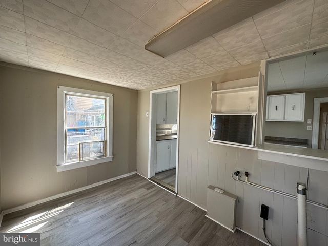 712 W KING ST, Martinsburg, WV 25401
