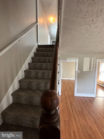 712 W KING ST, Martinsburg, WV 25401