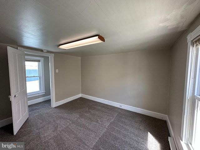 712 W KING ST, Martinsburg, WV 25401