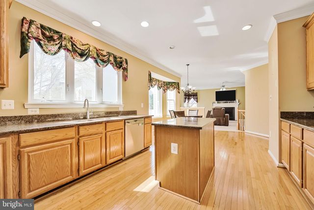 21345 FLATWOOD PL, Sterling, VA 20164