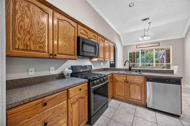 22962 Volga Drive, Porter, TX 77365