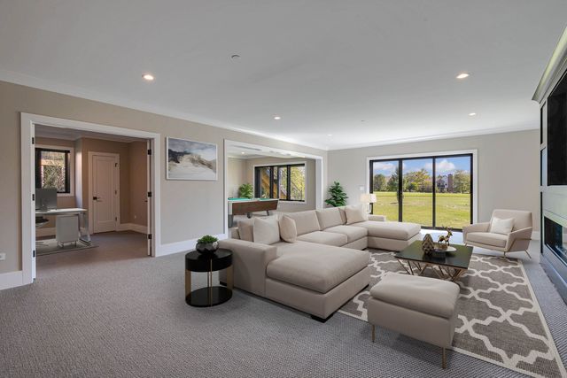 235 Plainfield Court, Vernon Hills, IL 60061