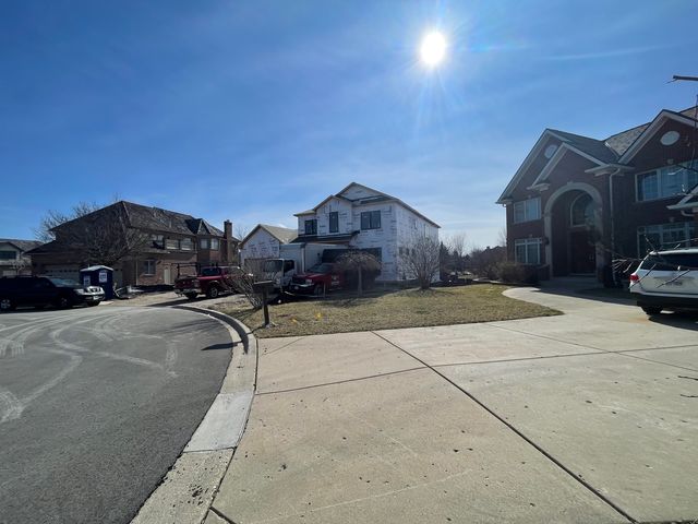 235 Plainfield Court, Vernon Hills, IL 60061