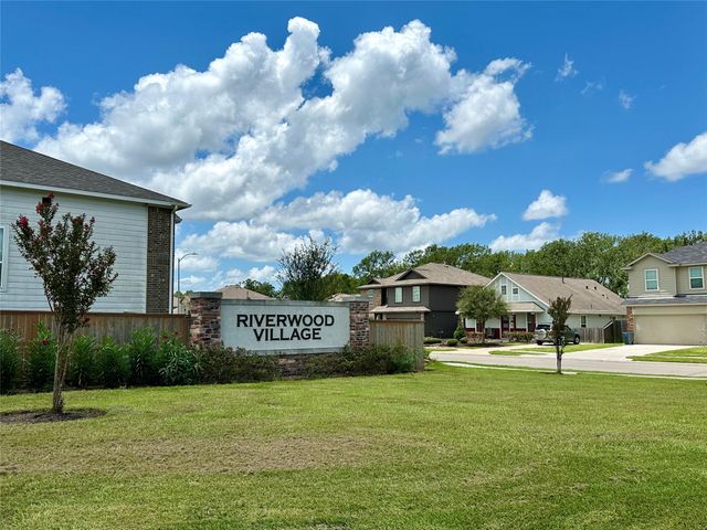 5002 Winnipeg Boulevard, Richmond, TX 77469