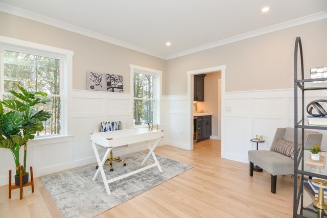 211 Hampstead Road, Derry, NH 03038