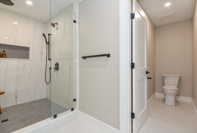 211 Hampstead Road, Derry, NH 03038