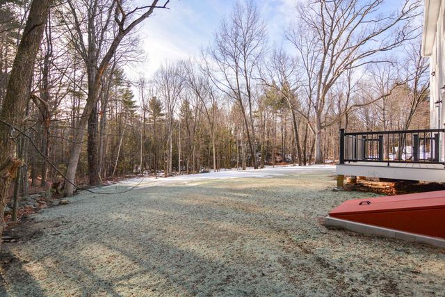 211 Hampstead Road, Derry, NH 03038