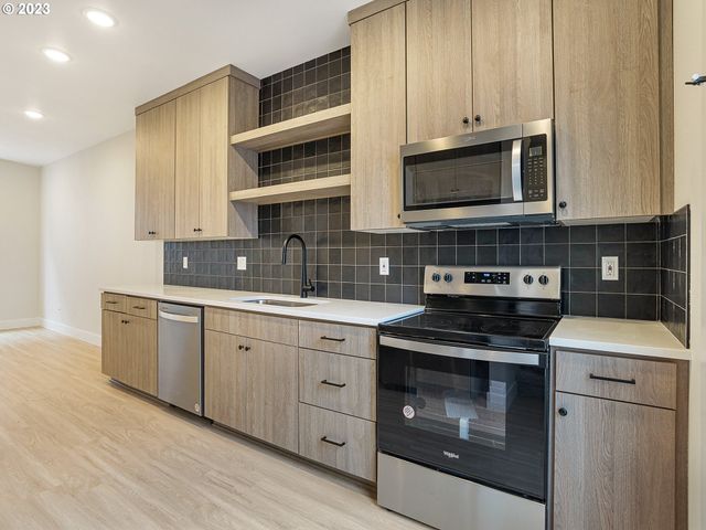 4881 Se 63rd Ave, Portland, OR 97206