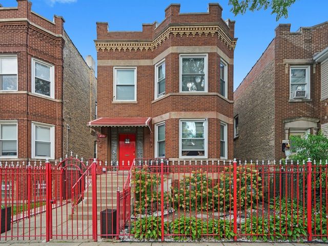 2131 N Springfield Avenue, Chicago, IL 60647
