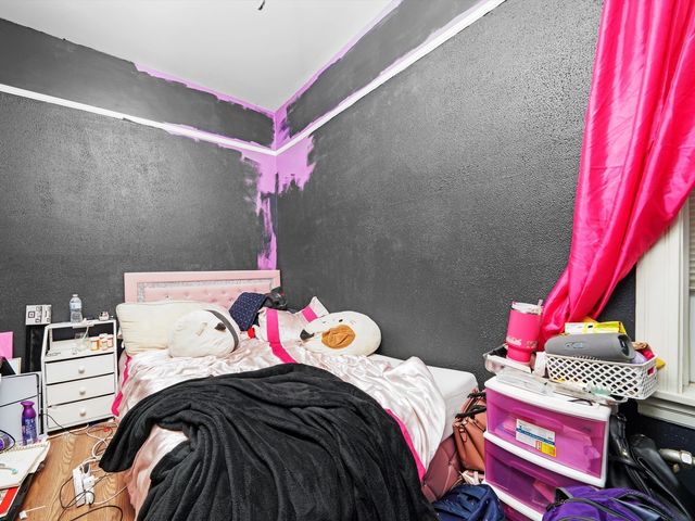 2131 N Springfield Avenue, Chicago, IL 60647