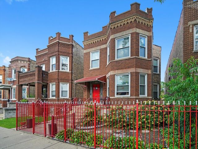 2131 N Springfield Avenue, Chicago, IL 60647
