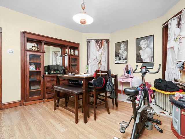 2131 N Springfield Avenue, Chicago, IL 60647