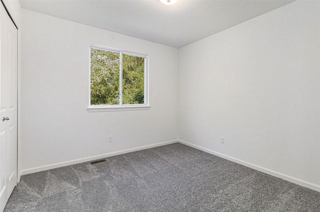 7177 Belle Pointe Drive, Belleville, MI 48111