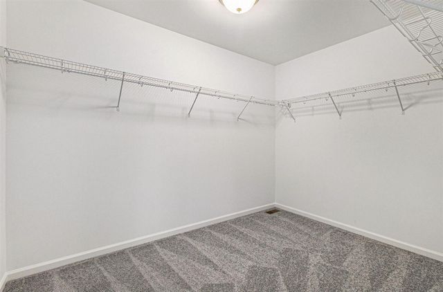 7177 Belle Pointe Drive, Belleville, MI 48111