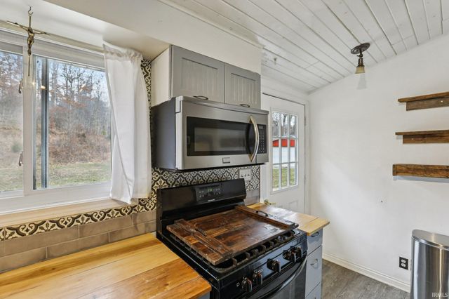 1498 Upper Schooner Road, Nashville, IN 47448