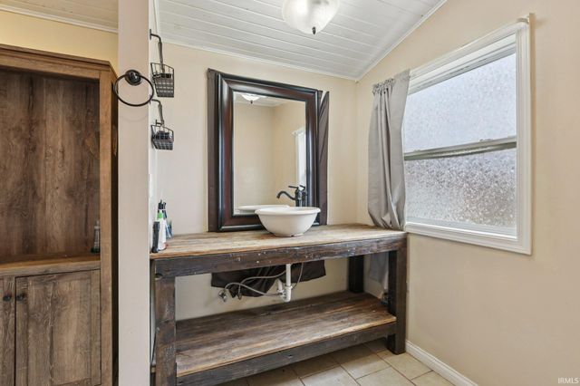 1498 Upper Schooner Road, Nashville, IN 47448