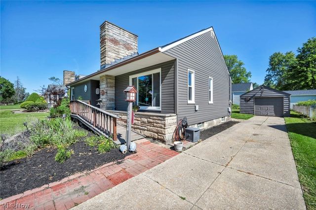 25970 Bagley Road, Olmsted Falls, OH 44138