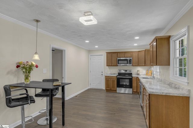 99 Saluda Street, Spartanburg, SC 29301