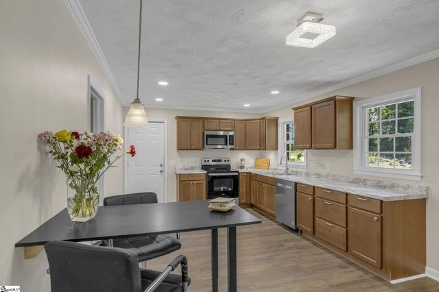 99 Saluda Street, Spartanburg, SC 29301