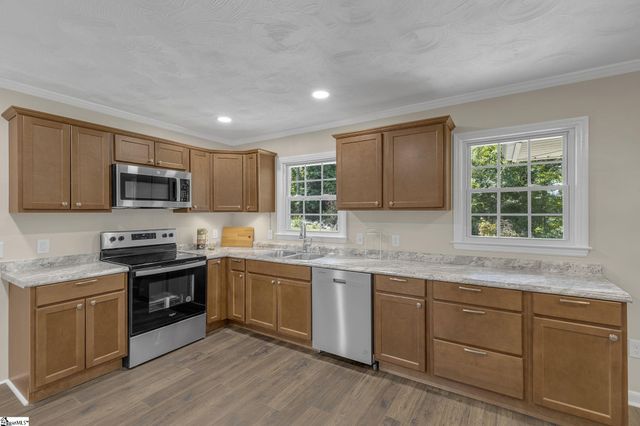 99 Saluda Street, Spartanburg, SC 29301