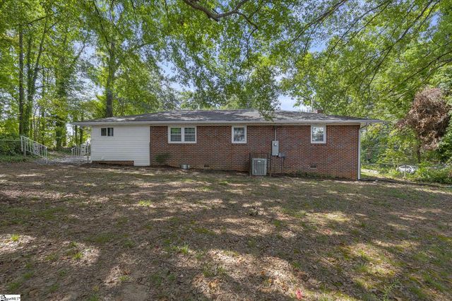 99 Saluda Street, Spartanburg, SC 29301