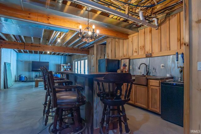 1901 E Lukes Court, Bloomington, IN 47401