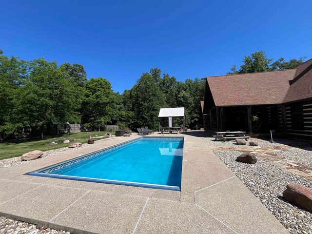 1901 E Lukes Court, Bloomington, IN 47401