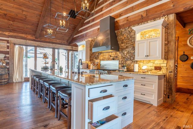 1901 E Lukes Court, Bloomington, IN 47401