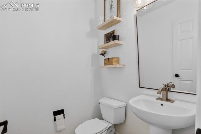 5650 Loyola Drive, Colorado Springs, CO 80918