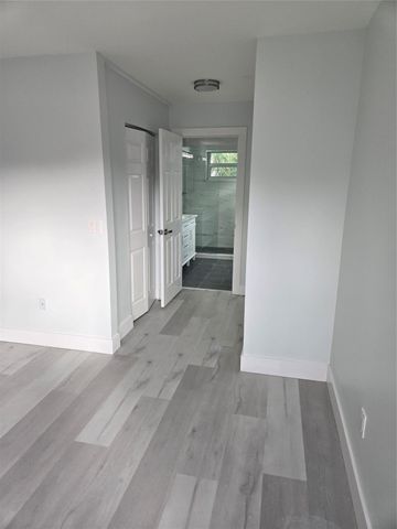 580 NW 87 Way, Coral Springs, FL 33071