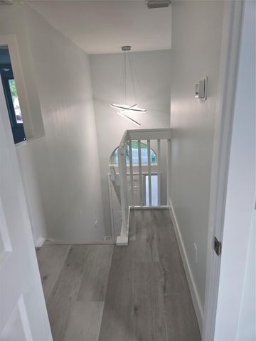 580 NW 87 Way, Coral Springs, FL 33071