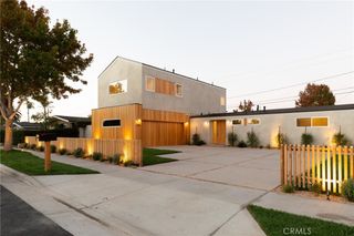 288 E Bay Street, Costa Mesa, CA 92627