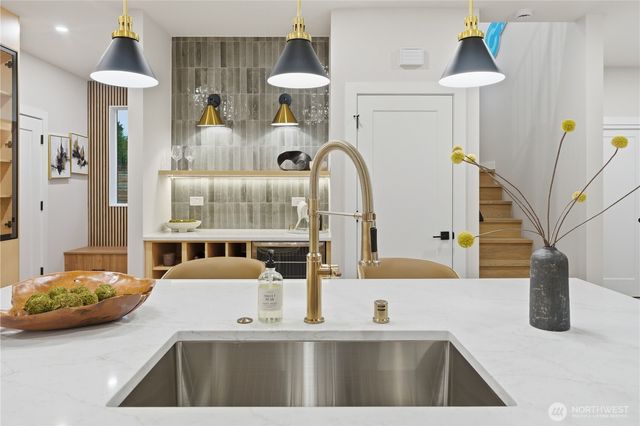 9016 124th Lane NE, Kirkland, WA 98033