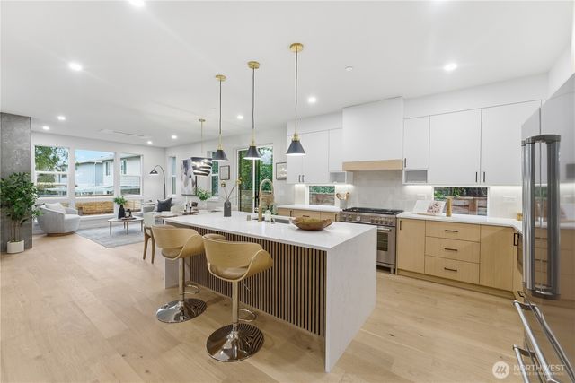 9016 124th Lane NE, Kirkland, WA 98033