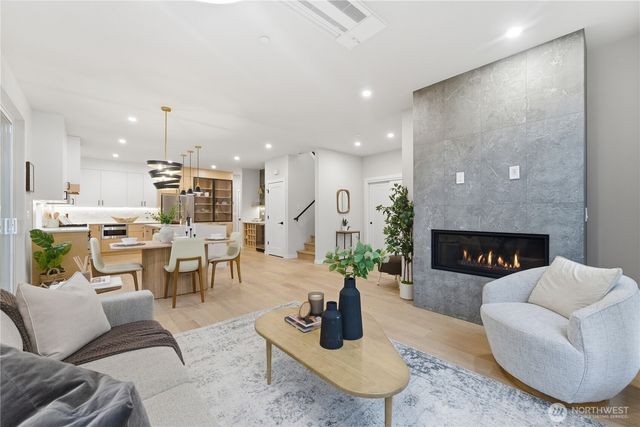 9016 124th Lane NE, Kirkland, WA 98033