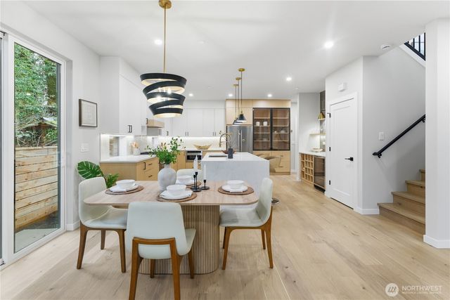 9016 124th Lane NE, Kirkland, WA 98033