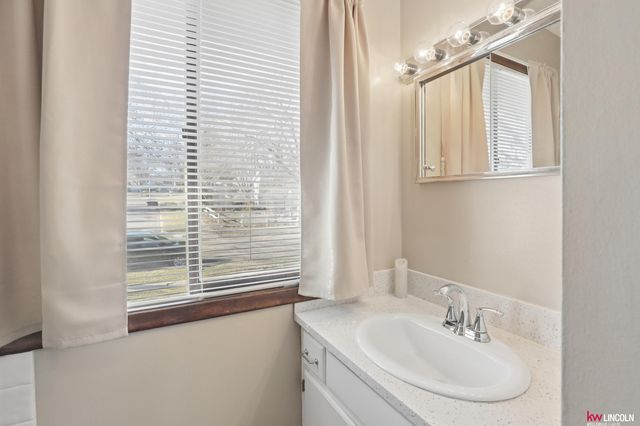 1700 W Garfield Street, Lincoln, NE 68522