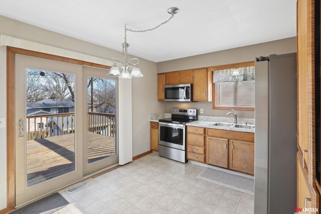 1700 W Garfield Street, Lincoln, NE 68522