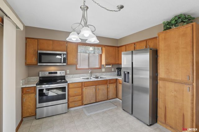 1700 W Garfield Street, Lincoln, NE 68522