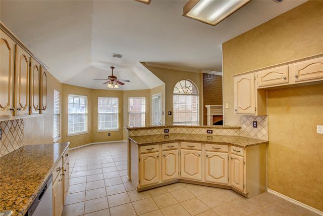 909 Mallard Way, Flower Mound, TX 75028