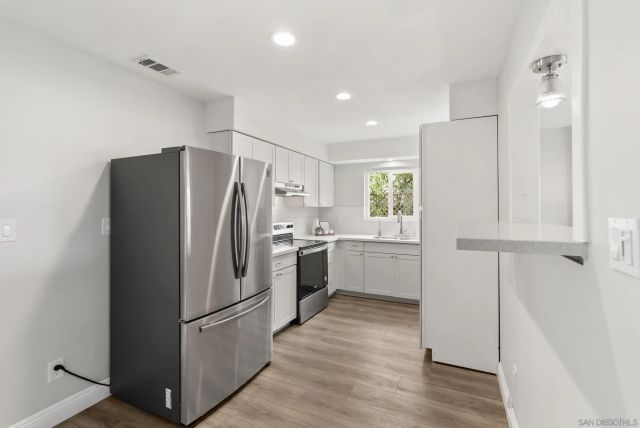 709 Convertible Ln, Fallbrook, CA 92028