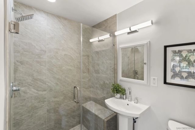 709 Convertible Ln, Fallbrook, CA 92028