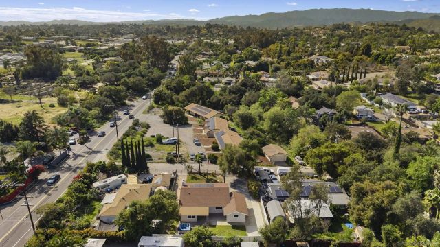 709 Convertible Ln, Fallbrook, CA 92028